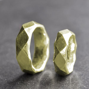 Trauringe / Partnerringe Oktogon Grüngold 